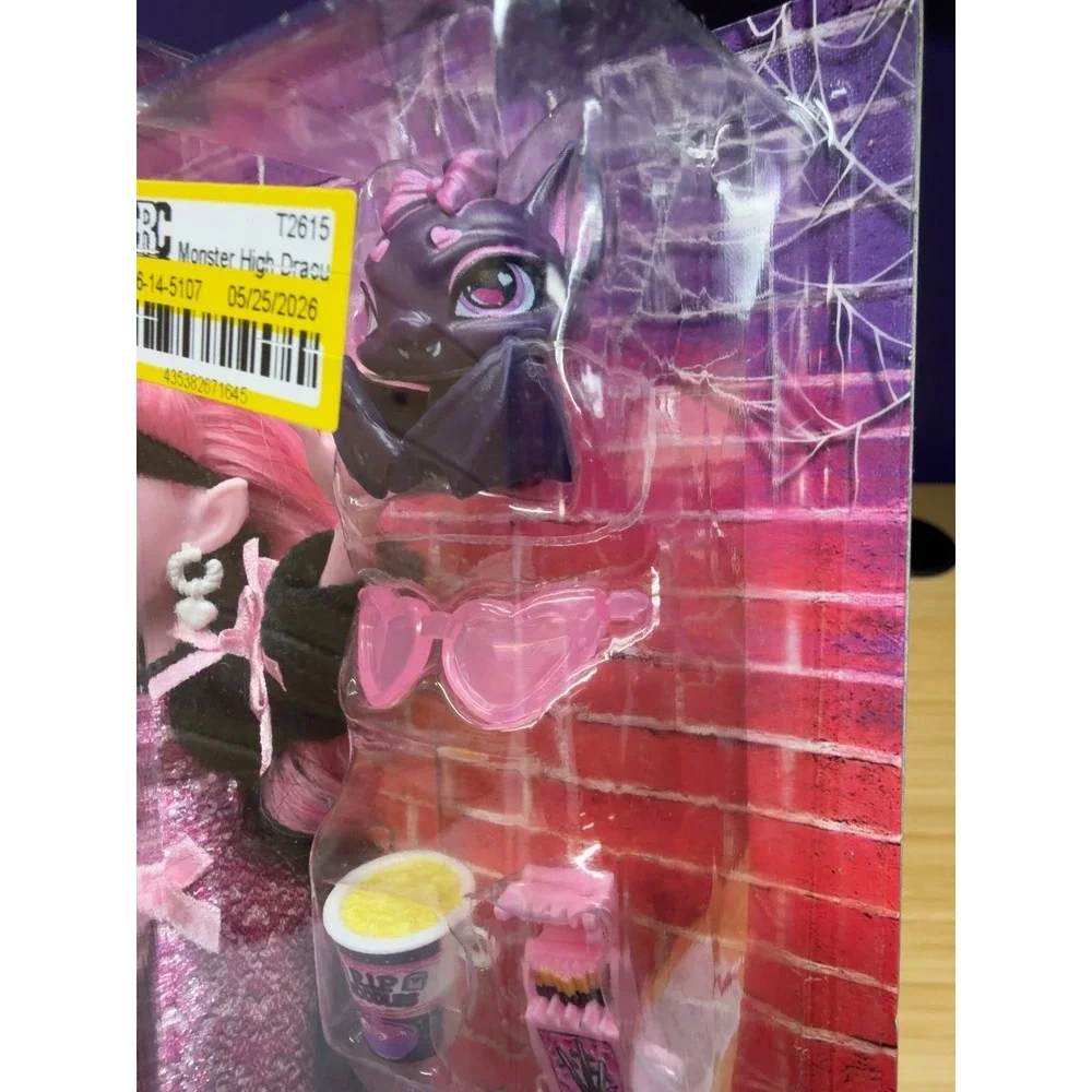 Monster High Draculaura Doll Count Fabulous Pet Accessories Mattel New in Box